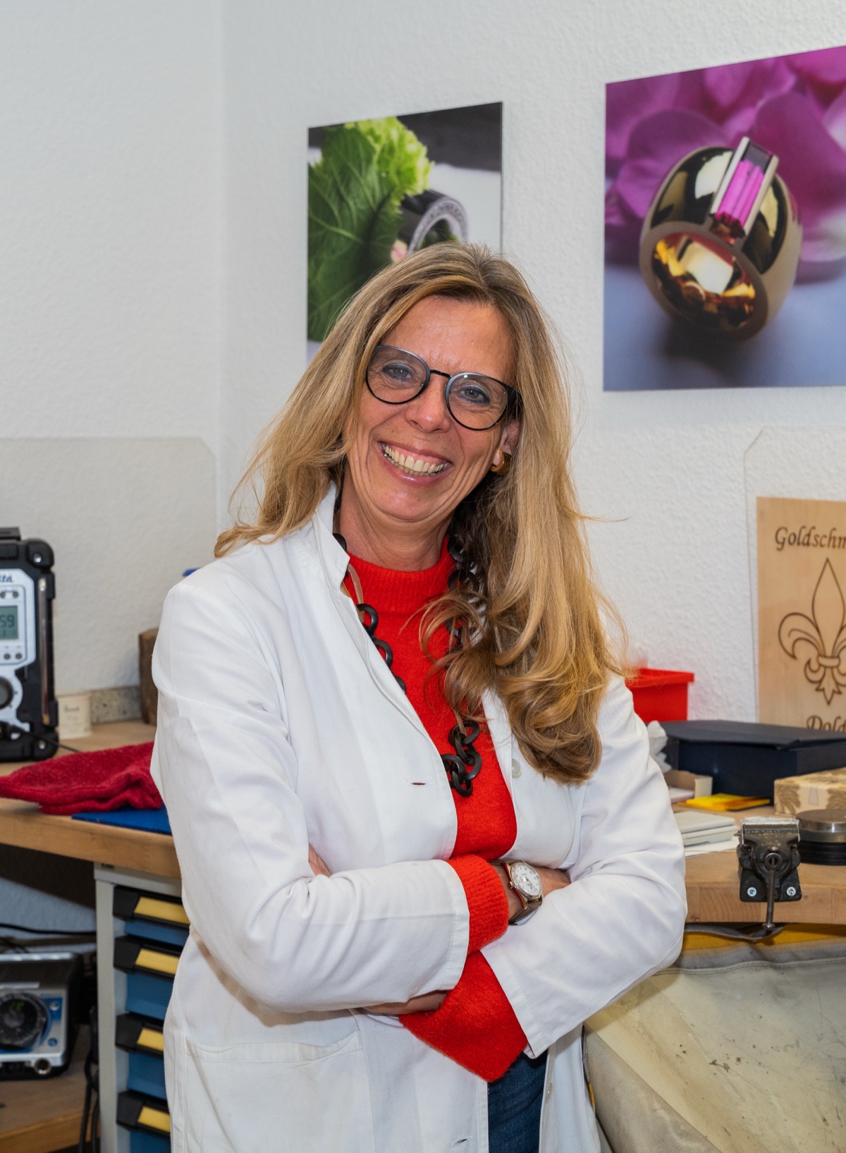 Karin Doldi in ihrer Werkstatt