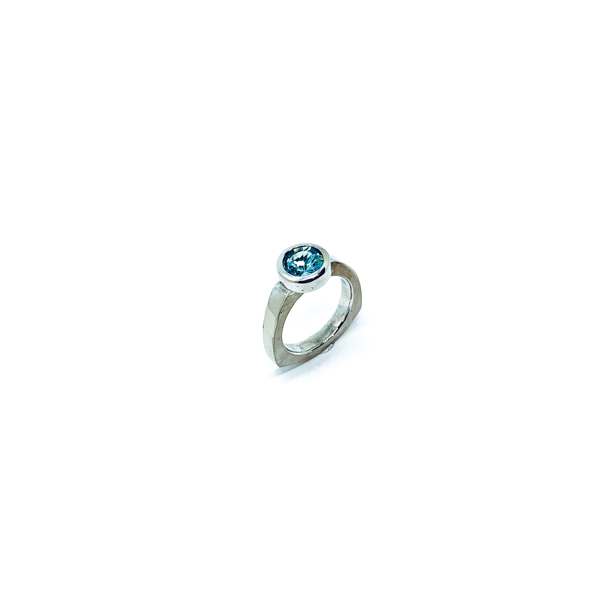 Aquamarinring Spirit Cut